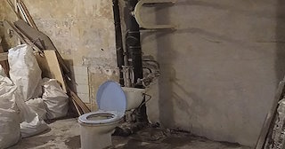 Демонтаж сантехкабины в панельном доме - цена от 1025 рублей | Сварной-Кмн